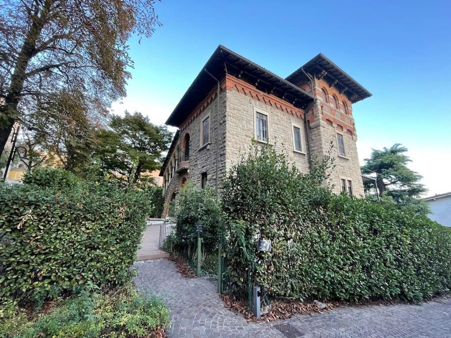 Bg Central President Suite Con Parcheggio - Vista Citta Alta Bérgamo Exterior foto